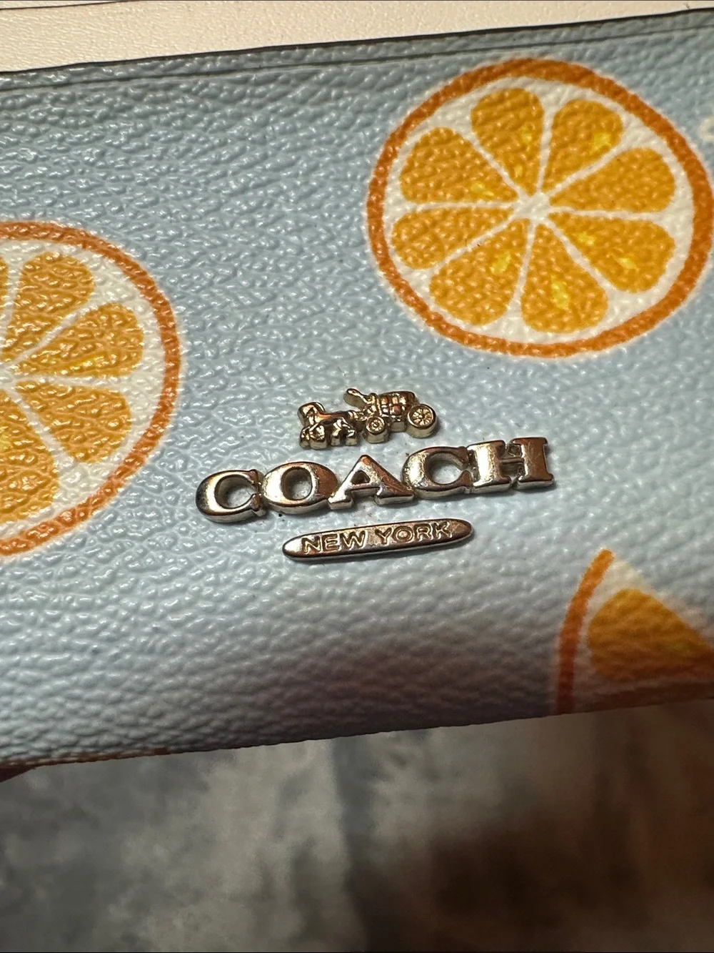 EUC Coach Light Blue & White Lemon Print Card Case skinny mini 🍊